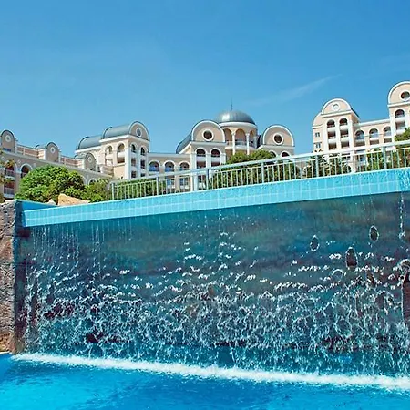 Hotel Dreams Sunny And